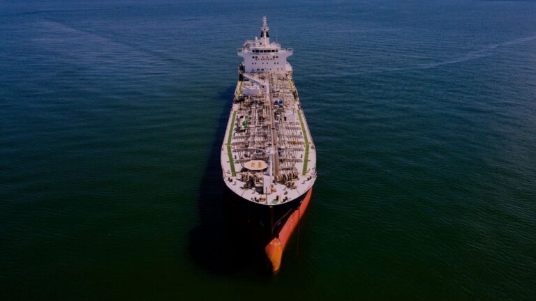 Top Ships and Charter Strategy: Building Revenue Stability Through Tier-1 Counterparties
